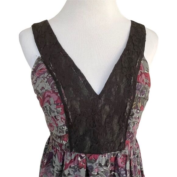 Urban Outfitters Staring At Stars Floral Fit & Flare Mini Dress 0 - Picture 3 of 6
